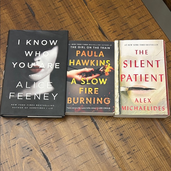 Lot of 3 suspense books. Feeney is hardback other two are soft - Picture 1 of 2